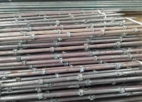 二连浩特隧道钢花管